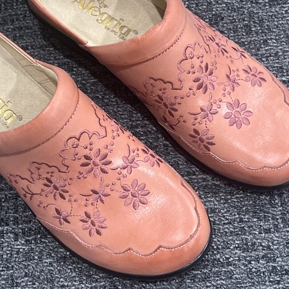 Alegria PG Lite Mule Clog Shoes Dusty Rose Embroidered Women's EU38/US7.5-8 NWOT - Picture 3 of 9